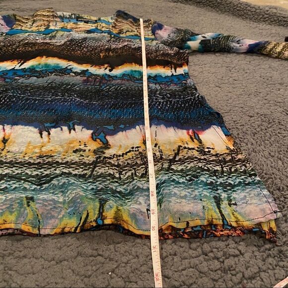 MISHCA Top  - Picture 10 of 11